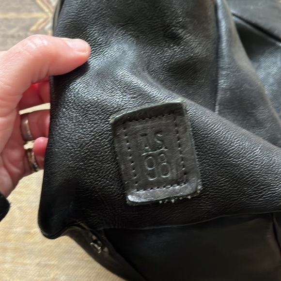 A.S. 98 black leather crossbody bag - Picture 5 of 9